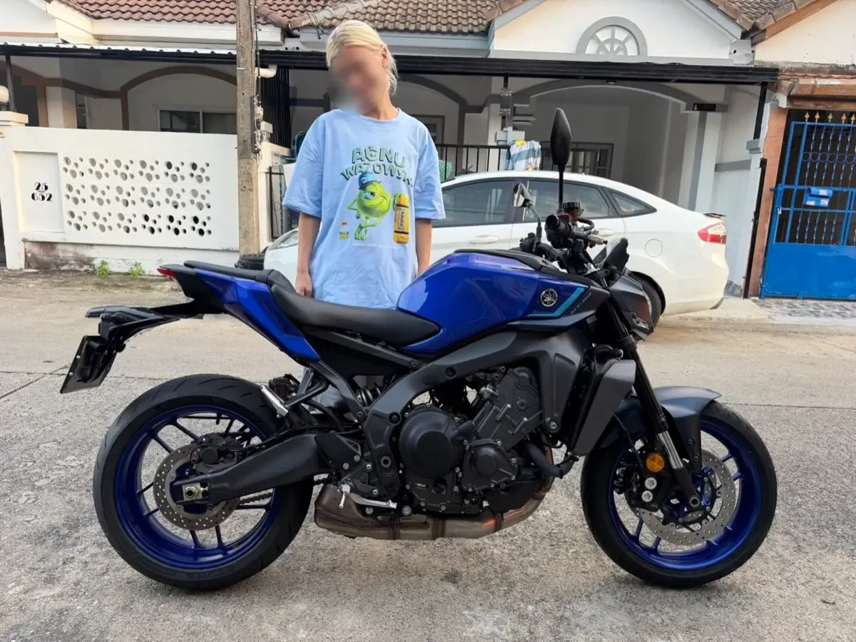 ส่งมอบ Yamaha MT-09 สีน้ำเงินให้ลูกค้า